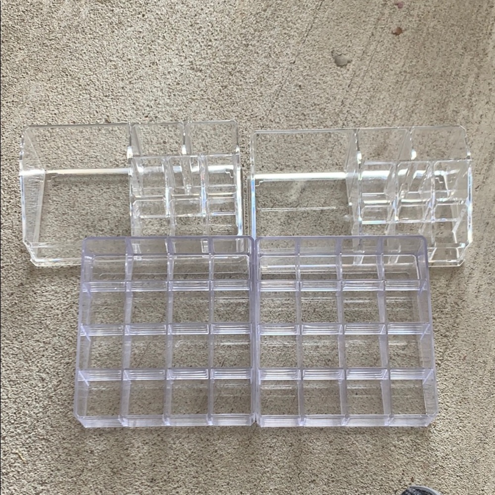 Make up storage containers